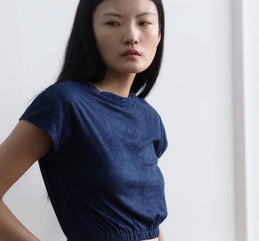 LUNE NAVY SUEDE CROPPED TOP